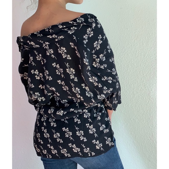 Button-Up Top - Picture 5 of 7